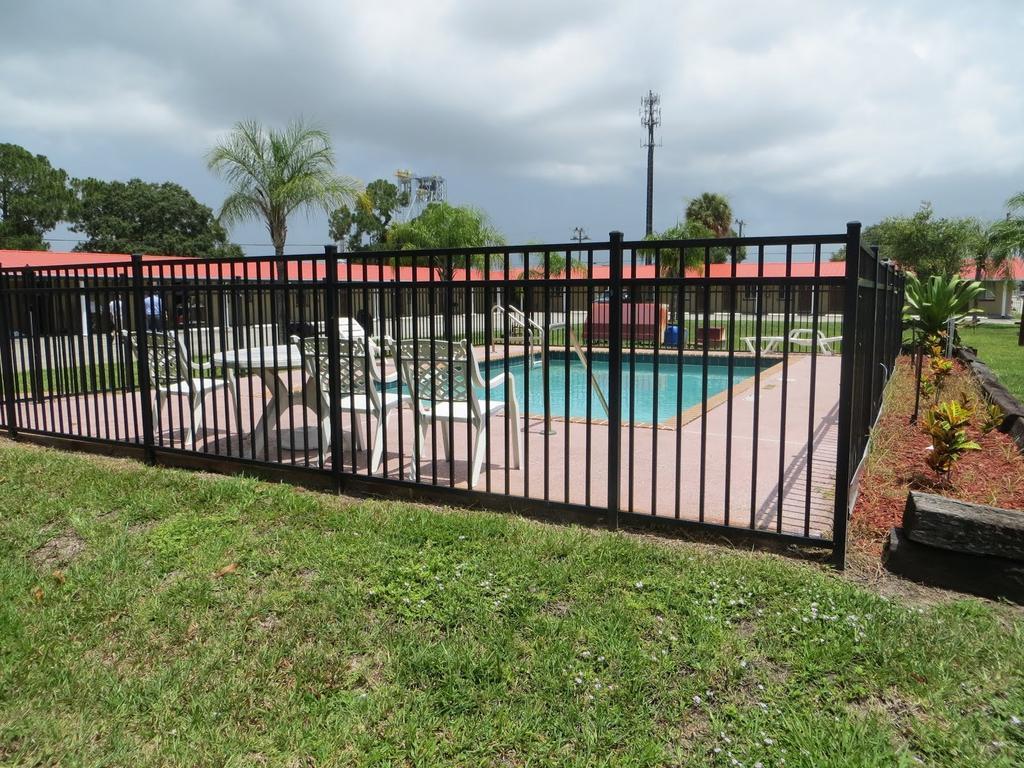 Travelers Inn Okeechobee Exteriér fotografie
